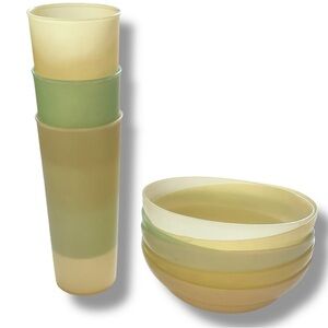 VTG Pastel Plastic TUPPERWARE Lot 3 Tumblers & 6 Cereal Bowls #155 #107 B-4